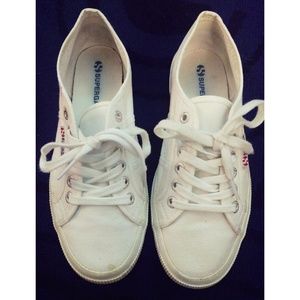 Size 39 White Superga Canvas Sneakers